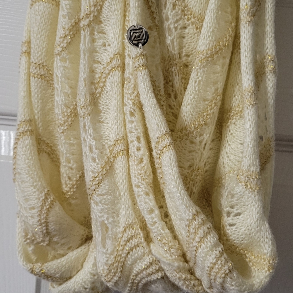 Scarf - Picture 4 of 4